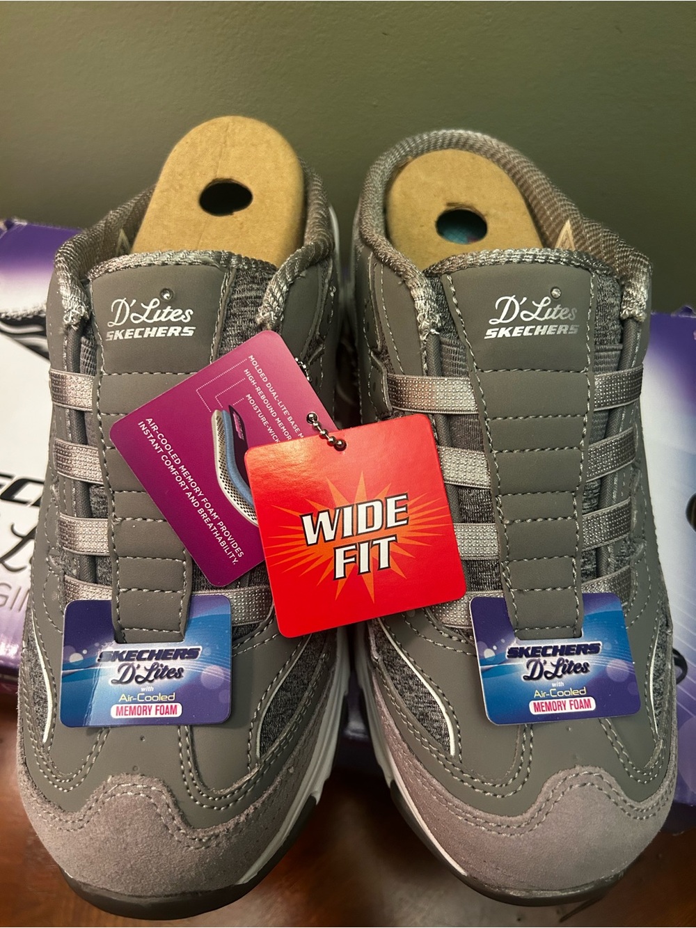 Skechers D’Lites Memory Foam Mule Sneakers Gray Wide Fit NWT